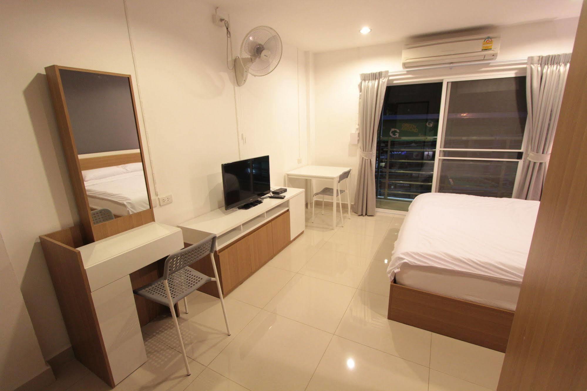 Napaville Huai Khwang Bangkok Esterno foto