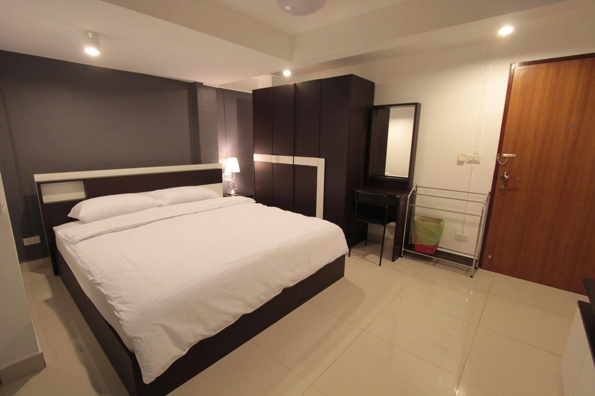Napaville Huai Khwang Bangkok Esterno foto
